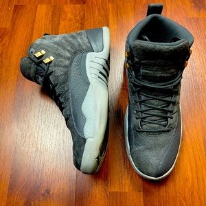 *Authentic* Air Jordan 12 Retro size 10.5  Dark Grey/Dark Grey-Wolf Grey
